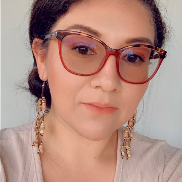 Meet your Posher, Gaby - Picture 1 of 1